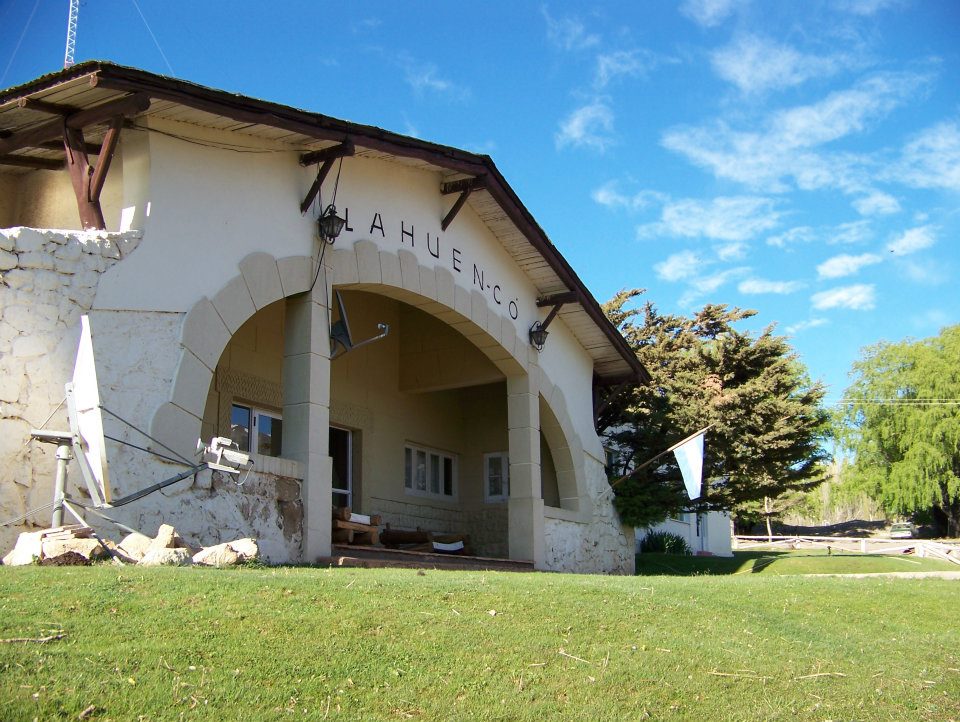 Lahuen-co Hotel